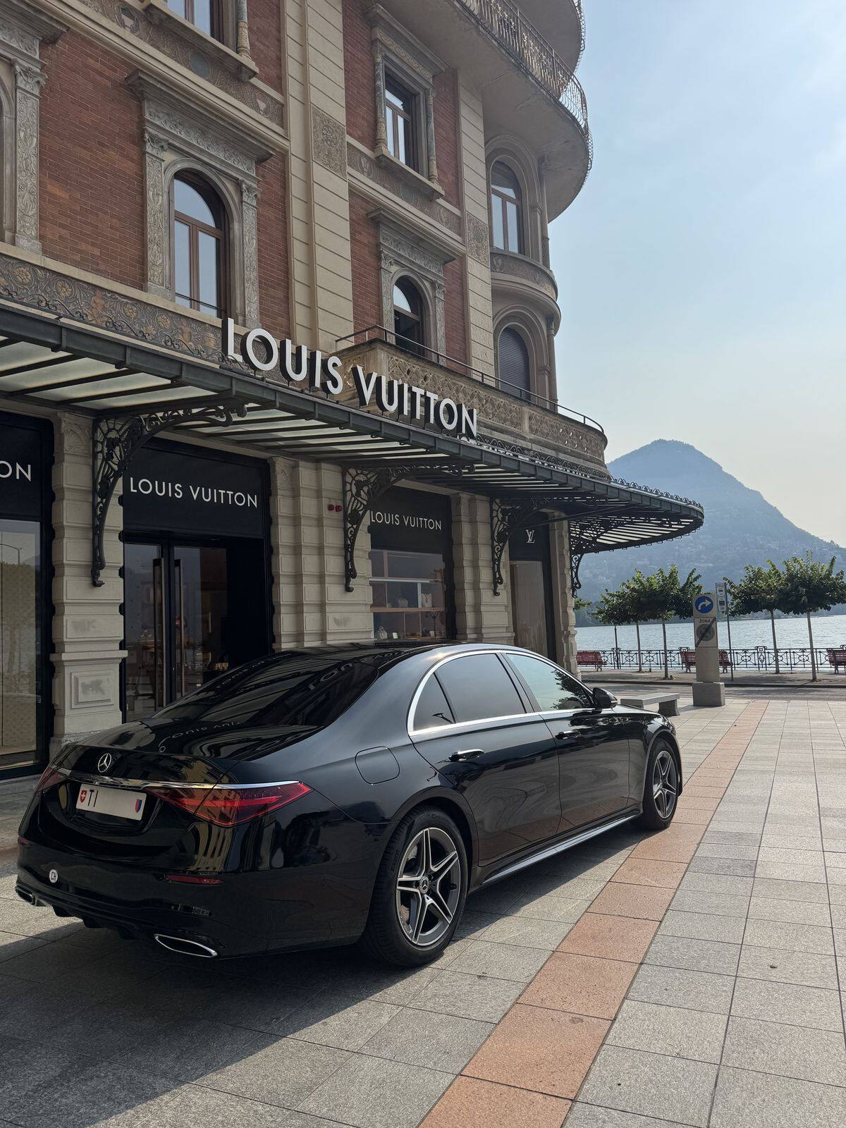 Autista privato Lugano - transfer sul lungolago